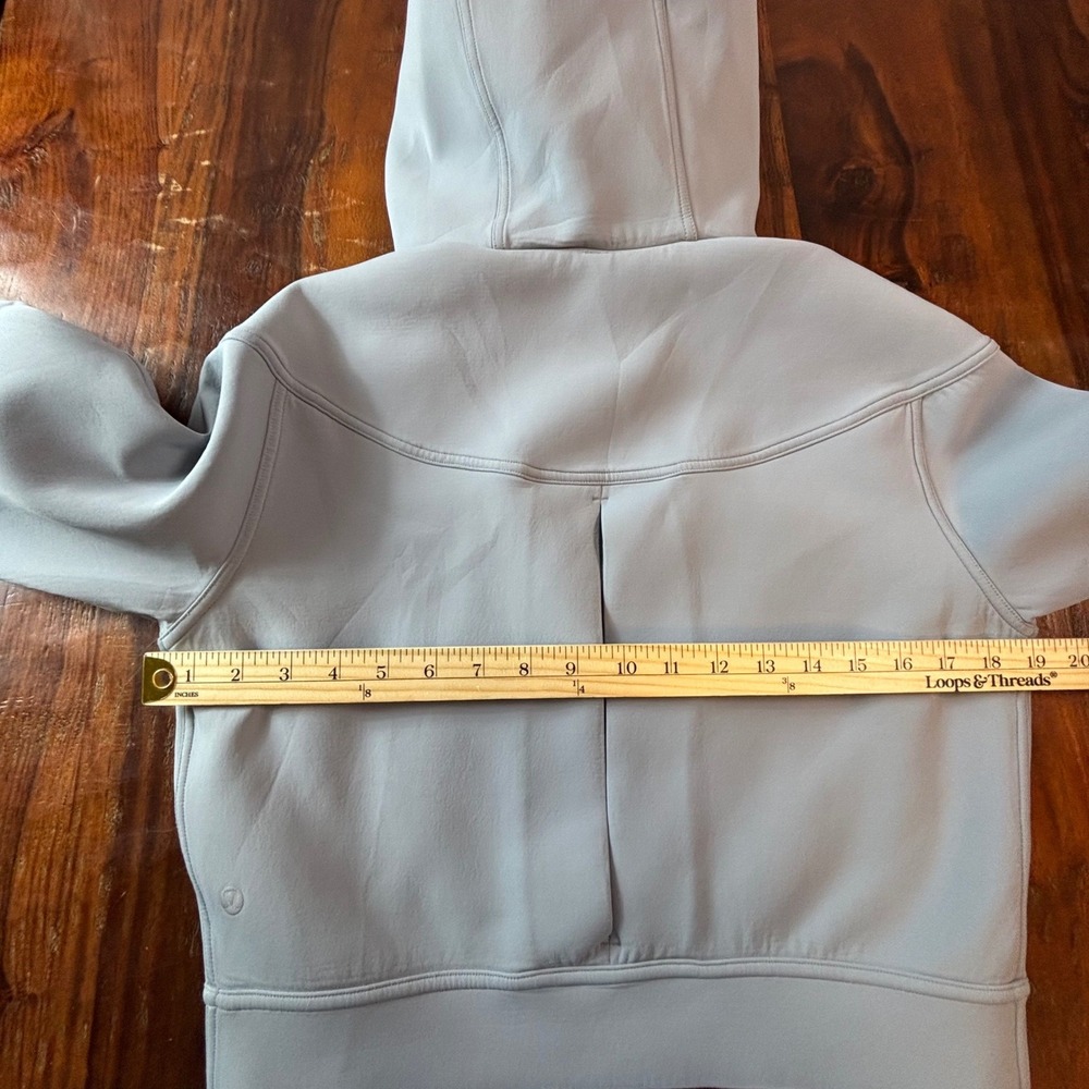 Lululemon Rogue Renegade Zip Up Hoodie Blue Grey Cropped Jacket Size 4 - Picture 6 of 10